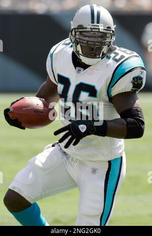 Carolina Panthers' DeShaun Foster (26) is shown in an NFL football game in  Charlotte, N.C., Sunday, Sept. 16, 2007. (AP Photo/Chuck Burton Stock Photo  - Alamy