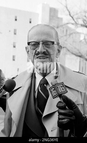 https://l450v.alamy.com/450v/2ng36ye/rep-daniel-j-flood-d-pa-arrives-at-court-in-washington-jan-16-1980-for-a-competency-hearing-if-expert-testimony-at-the-hearing-shows-flood-to-be-mentally-competent-he-will-face-retrial-on-feb-25-he-is-accused-of-taking-more-than-50000-for-his-influence-on-a-house-appropriations-subcommittee-ap-photostf-john-duricka-2ng36ye.jpg