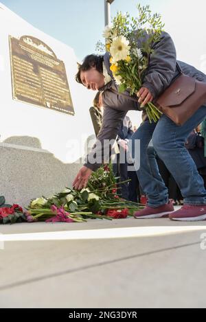 Marin, Spain. Feb 17Th, 2023. Inauguration of the commemorative plaque and wreath laying by the families and authorities of Spain, Peru and Canada of the 21 people who died in the wreck of the Spanish fishing boat, Vila de Pitanxo, with crew from Spain, Peru and Ghana. the ceremony was attended by the president of the xunta de Galicia. The mayoress of Marin and the spokeswoman for the 21 families of the shipwreck victims present the event. credit: Xan Gasalla/Alamy Live News Stock Photo