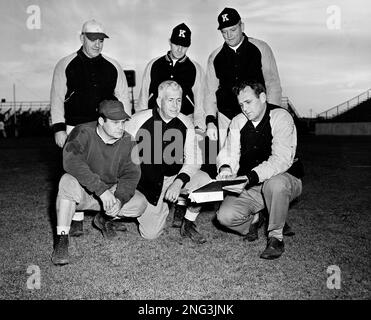 University of Kentucky quarterback Vito Babe Parilli is pictured in 1950.  (AP Photo Stock Photo - Alamy