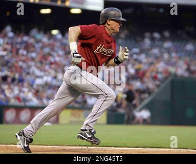 Houston Astros designated hitter Craig Biggio smiles before the start of a  baseball game against the Texas Rangers, Friday, June 22, 2007, in  Arlington, Texas. (AP Photo/Matt Slocum Stock Photo - Alamy