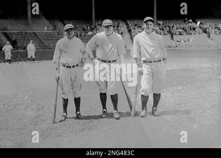 Lou gehrig and uniform hi-res stock photography and images - Alamy
