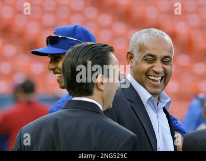 Omar Minaya, right, general manager of the Montreal Expos, announces the  return of the team to Puerto Rico at the San Juan Hotel & Casino in San  Juan, Wed., Dec. 17, 2003.