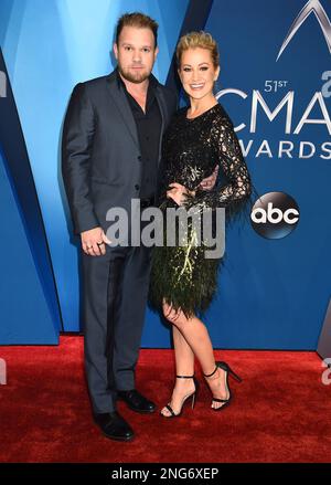 Kellie Pickler’s husband, Kyle Jacobs 49 yrs. old shot himself upstairs at the couple’s home, in Nashville, TN. on February 17, 2023.  Kellie Pickler and Kyle Jacobs at the 51st CMA Awards held at the Bridgestone Arena on November 8, 2017 in Nashville, TN. ©Tammie Arroyo/AFF-USA.com Stock Photo