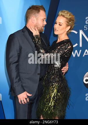 Kellie Pickler’s husband, Kyle Jacobs 49 yrs. old shot himself upstairs at the couple’s home, in Nashville, TN. on February 17, 2023.  Kellie Pickler and Kyle Jacobs at the 51st CMA Awards held at the Bridgestone Arena on November 8, 2017 in Nashville, TN. ©Tammie Arroyo/AFF-USA.com Stock Photo