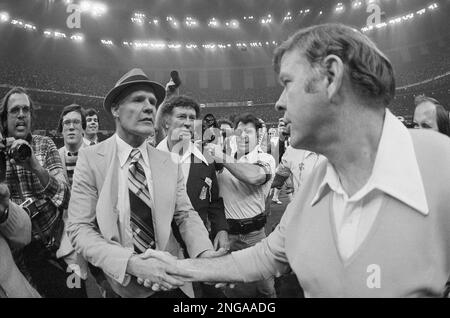 Red Miller, former Broncos coach who led team to Super Bowl XII, dies at 89