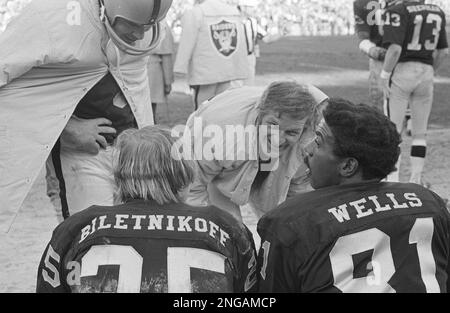 George Blanda, kicking specialist and sub-quarterback of the Oakland  Raiders, tries for a field goal during game against the San Francisco  49ers, Jan. 11, 1971. (AP Photo Stock Photo - Alamy