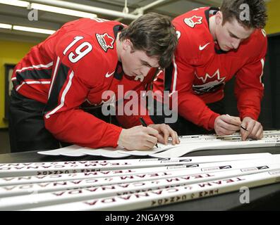 Canada's 2006 National Junior Team goalie Devan Dubnyk of Calgary