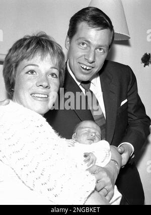 Julie Andrews and her husband Tony Walton. 30th June 1959 Stock