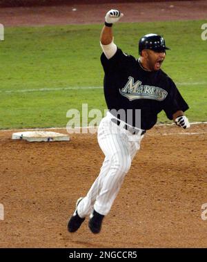 Alex Gonzalez was Marlins' unsung hero in 2003