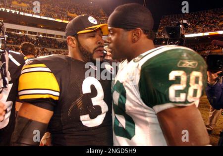 Pittsburgh Steelers Jerome Bettis became the the NFL ninth all-time leading  running back with 12075 yards, late in the fourth quarter at Heinz Feild in  Pittsburgh PA., in the game against the