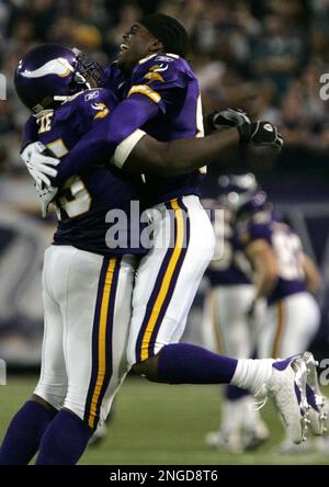 Minnesota Vikings wide reciever Randy Moss catches a touchdown pass over  Washington Redskins safety Sean Taylor on Sunday, Jan. 2, 2005, in  Landover, Md. The Redskins won the game 21-18. (AP Photo/Evan