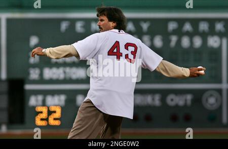 https://l450v.alamy.com/450v/2nge0w2/former-boston-red-sox-pitcher-dennis-eckersley-who-was-inducted-into-the-baseball-hall-of-fame-this-past-summer-throws-out-the-ceremonial-first-pitch-prior-to-a-game-between-the-red-sox-and-anaheim-angels-at-fenway-park-in-boston-thursday-sept-2-2004-eckersley-also-pitched-for-the-cleveland-indians-chicago-cubs-oakland-athletics-and-st-louis-cardinals-in-his-24-year-career-in-the-major-leagues-ap-photocharles-krupa-2nge0w2.jpg