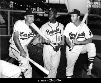 Hall of Fame outfielders Hank Aaron (L) and Willie Mays at Dodger