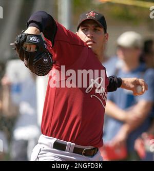 Pettitte pitches Astros to victory over the Brewers - Deseret News