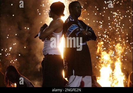 Nelly, left, and P. Diddy, right, perform during halftime of Super Bowl  XXXVIII, Sunday, Feb. 1, 2004, in Houston. (AP Photo/Amy Sancetta Stock  Photo - Alamy