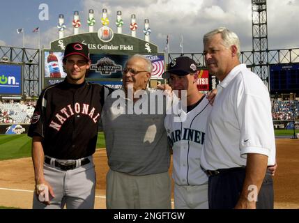 Aaron boone 2003 hi-res stock photography and images - Alamy