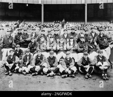 1926 NEW YORK YANKEES TEAM PHOTO BABE RUTH LOU GEHRIG AND MORE