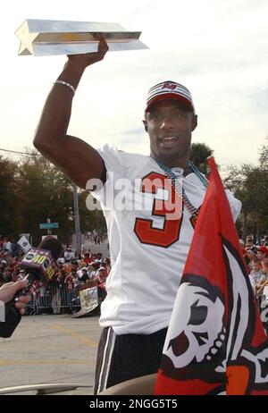 26 Jan 2003: Jerry Rice of the Oakland Raiders during the Raiders 48-21  loss to the Tampa Bay Buccaneers in Super Bowl XXXVII at Qualcomm Stadium  in San Diego, CA. (Icon Sportswire