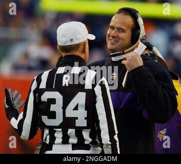 Detroit Lions defensive coordinator Kurt Schottenheimer is shown Nov. 17,  2002, in Detroit. The Lions have retained Schottenheimer, younger brother  of San Diego head coach Marty Schottenheimer, as defensive coordinator and  Ray