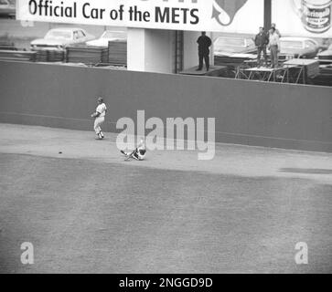 Outfielder Tommie Agee, New York Mets is shown in St. Petersburg, Fla.,  March 1968. (AP Photo/Harry Harris Stock Photo - Alamy