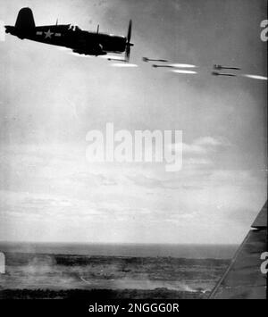 A U.S. Marine Corps Vought F4U-4 Corsair fighter in the Pima Air ...