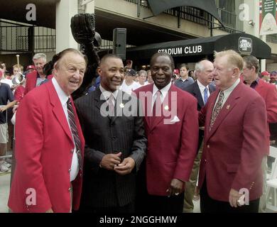 St. Louis Cardinals - Hall of Famers Bruce Sutter, Bob Gibson, Red  Schoendienst, Whitey Herzog, Stan Musial, Lou Brock, and Ozzie Smith pose  during the 2012 Opening Day ceremony.