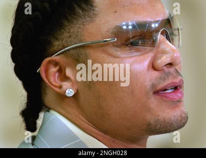 Terry glenn patriots hi-res stock photography and images - Alamy