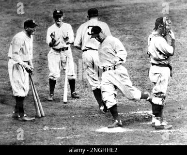 Yankees win 1932 World Series 