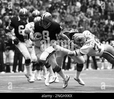 Dallas Cowboys' linebacker Randy White (54) tackles Philadelphia Eagles'  quarterback Ron Jaworski with a first-half sack, Nov. 7, 1983, in  Philadelphia. (AP Photo/Rusty Kennedy Stock Photo - Alamy