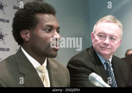 Seattle Seahawks on X: #OTD in 2000: Seahawks trade Joey Galloway for  draft picks.  (AP Photo/Bill Janscha)   / X