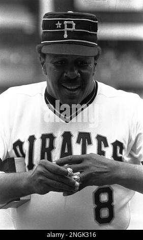 Pittsburgh Pirates Willie Stargell (15) during a game from his