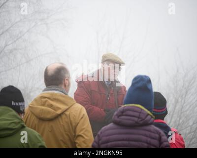 Local historian Mr. Alf Jenkins MBE, at the age of 86, giving a talk about the quarrying and mining heritage of Shropshire's Titterstone Clee Hill. Stock Photo