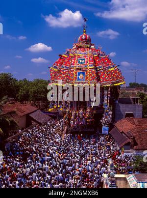 Chariot festival at Thiruvarur, Tamil Nadu, India. Biggest chariot in ...