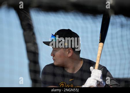 Pittsburgh Pirates' Ji Man Choi during a baseball game at Fenway Park,  Tuesday, April 4, 2023, in Boston. (AP Photo/Charles Krupa Stock Photo -  Alamy