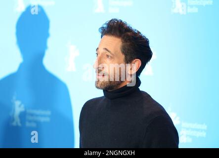 Berlin, Germany. 18th February 2023. Actor Adrien Brody at the photocall for the film Manodrome at the 73rd Berlinale International Film Festival, Hotel Grand Hyatt. Credit: Doreen Kennedy/Alamy Live News. Stock Photo