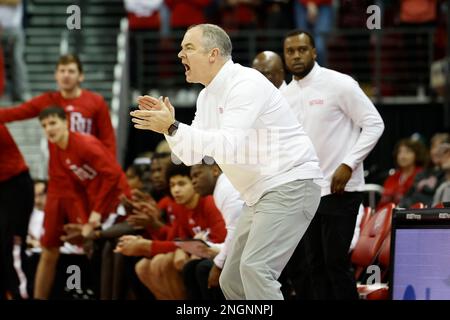 Madison, WI, USA. 18th Feb, 2023. Rutgers Scarlet Knights head coach Steve Pikiell during the NCAA basketball game between the Rutgers Scarlet Knights and the Wisconsin Badgers at the Kohl Center in Madison, WI. Darren Lee/CSM/Alamy Live News Stock Photo