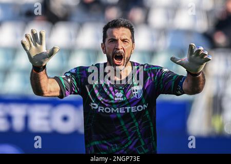 Parma, Italy. 18th Feb, 2023. Tardini Stadium, 18.02.23 Woyo Coulibaly (26  Parma) and Cedric Gondo (15 Ascoli) during the Serie B match between Parma  and Ascoli at Tardini Stadium in Parma, Italia