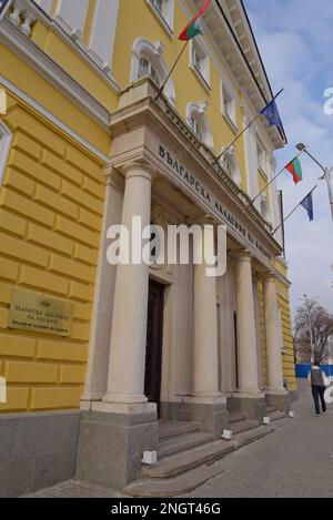 Main entrance to the Bulgarian Academy of Sciences, Noemvri, Sofia, Bulgaria Stock Photo