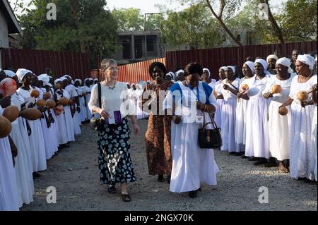 Friday February 3rd 2023: Juba South Sudan.  The Archbishop of CanterburyÕs wife, Caroline Welby with the Mothers Union of South Sudan. Pilgrimage of Peace. Moderator of the Church of Scotland Rt Rev Dr Iain Greenshields is in Juba, South Sudan, on a pilgrimage of Peace with The Pope and Archbishop of Canterbury Rev Justin Welby. Stock Photo