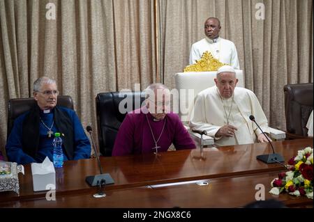 Friday February 3rd 2023: Juba South Sudan. The Pope arrives in Juba.  Pilgrimage of Peace. Moderator of the Church of Scotland Rt Rev Dr Iain Greenshields is in Juba, South Sudan, on a pilgrimage of Peace with The Pope and Archbishop of Canterbury Rev Justin Welby. Stock Photo