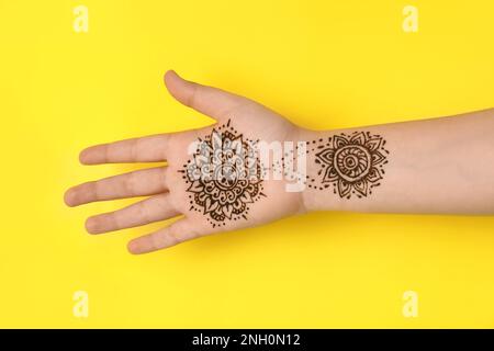 Nikhil Mehandi & Tattoos Arts- Price & Reviews | Hyderabad Mehndi Artists