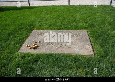 Grave of Frederick the Great with potatoes at Sanssouci Palace - Potsdam, Brandenburg, Germany Stock Photo