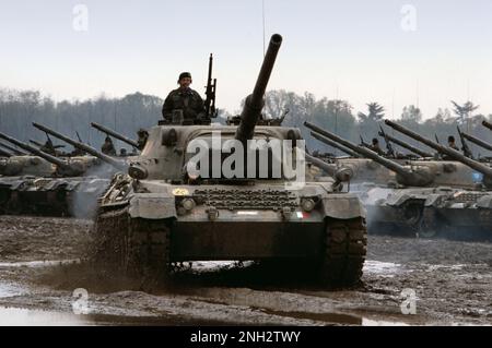 - Italian army, Leopard 1 tank   - esercito italiano, carri armati Leopard 1 Stock Photo