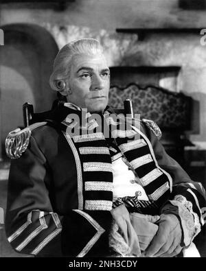 LAURENCE OLIVIER as General Burgoyne in THE DEVIL'S DISCIPLE 1959 director GUY HAMILTON and (uncredited) ALEXANDER MACKENDRICK based on the play by George Bernard Shaw screenplay John Dighton and Roland Kibbee music Richard Rodney Bennett cinematographer Jack Hildyard costumes Mary Grant UK-USA co-production co-executive producers Kirk Douglas and Burt Lancaster Hecht-Hill-Lancaster Productions / Brynaprod / United Artists Stock Photo