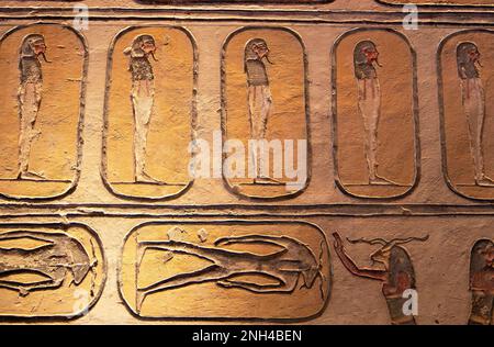 Rock drawing in the royal tomb of Ramses IX, Valley of the Kings, Luxor, Egypt Stock Photo