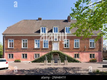 Old prince-bishops castle, later official residence, today with extensions Vreden town hall, Vreden, Muensterland, North Rhine-Westphalia, Germany Stock Photo