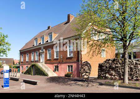 Old prince-bishops castle, later official residence, today with extensions Vreden town hall, Vreden, Muensterland, North Rhine-Westphalia, Germany Stock Photo