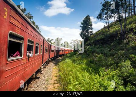 Touistic train ride from Kandy to Ella, Badulla District, Uva Province, Sri Lanka Stock Photo