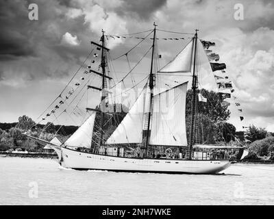 Seine fishing boat Black and White Stock Photos & Images - Alamy